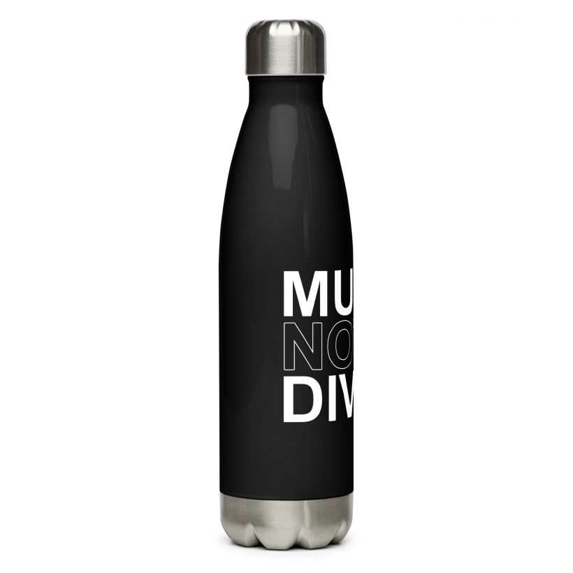 stainless-steel-water-bottle-black-17-oz-right-69c56a26b0433.jpg